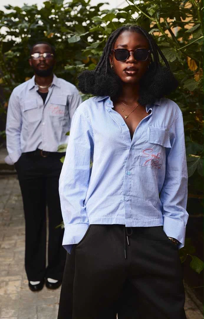 Sunbo blue shirt outdoor campaign image